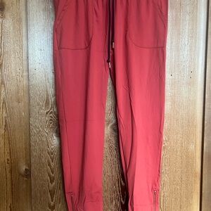 Zyia Peak Women's Paprika Joggers